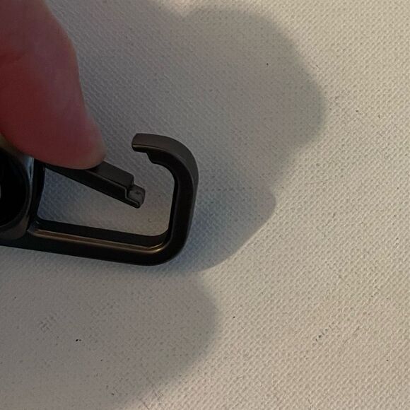 Jaguar Logo Key Fob Keychain in Metal NWT - Picture 4 of 5